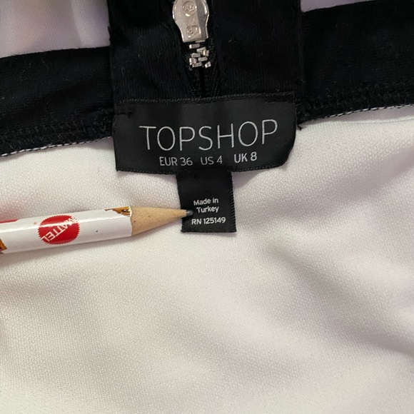 Topshop Women's Sleeveless Black and White Size 4 - Picture 5 of 7
